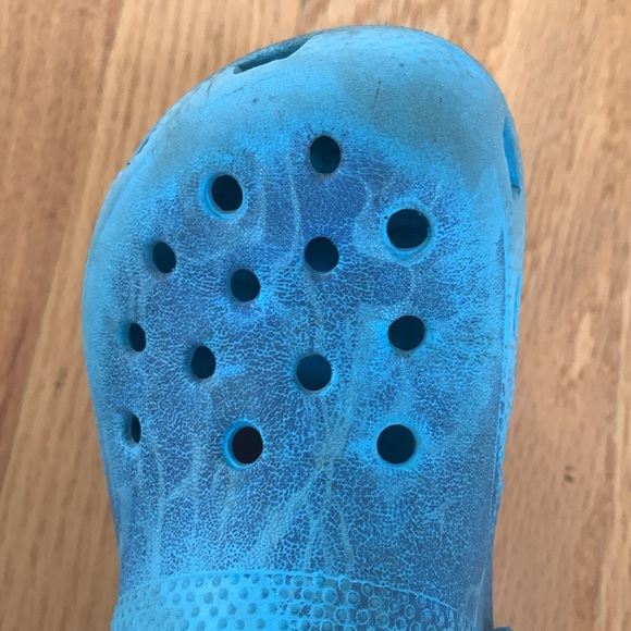 Marble blue Crocs - toddler size 9 - Picture 4 of 8